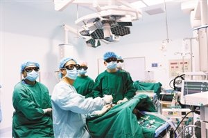 儿童医院成功实施3D腹腔镜手术