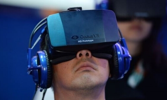 Oculus Rift虚拟现实头盔