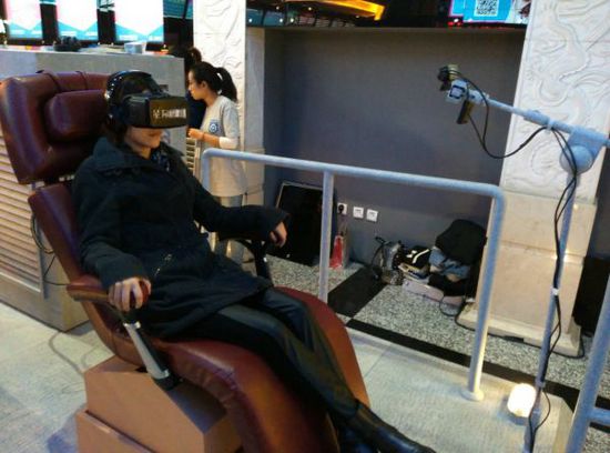 虚拟现实版《星际穿越》：诺兰为什么这么看好VR？