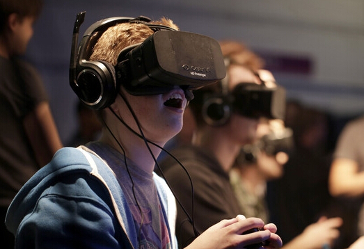 Oculus虚拟现实头盔