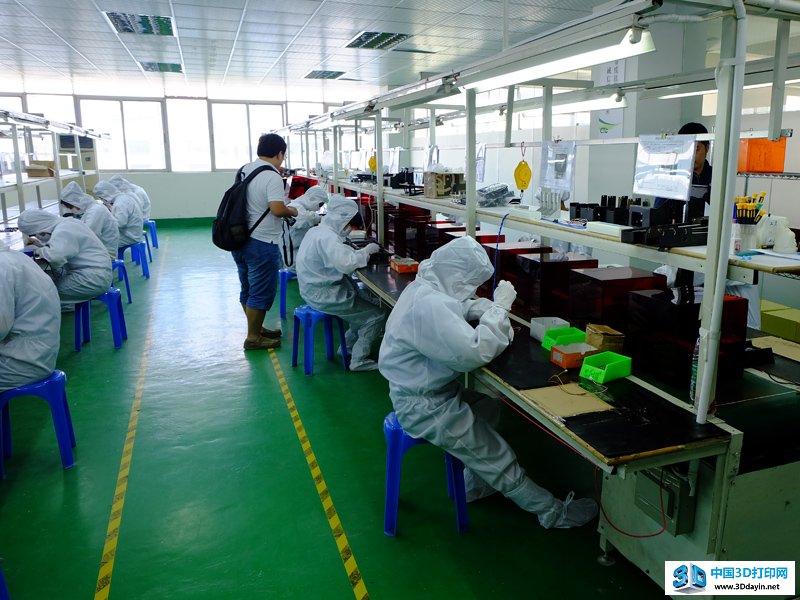 西通SLA 3D打印机无尘生产车间