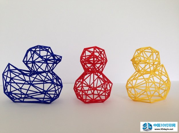 大黄鸭迎来了它的姐妹。图源：shapeways.com