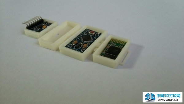 3D打印的腕带智能卡路里数据采集器
