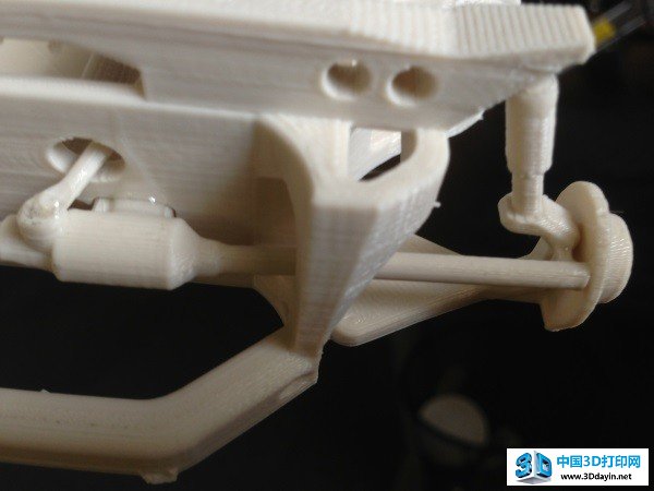 现在你可以3D打印你的迷你Strati汽车了