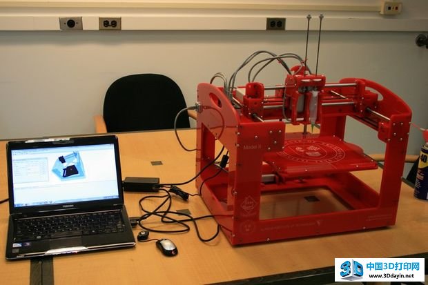 the-bug-Fiber-Composites-3d-printer-7
