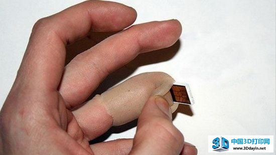 十大仿生肢体器官：手指U盘和3D打印耳朵