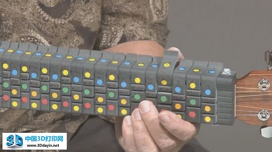 3D打印自带键盘的吉他 练和弦时手不疼了