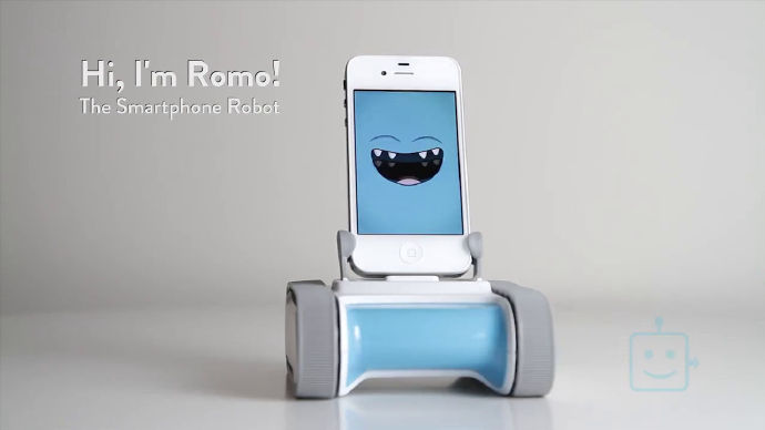 Romo：智能手机驱动的机器人，萌翻了！