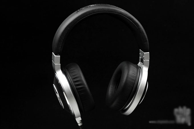 Razer-Kraken-11