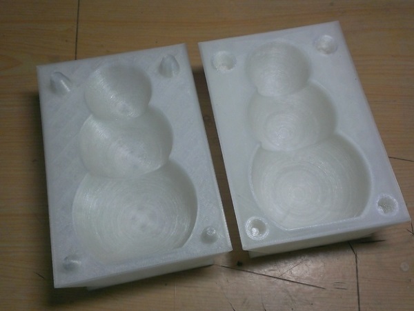 十秒一个 如何用3D打印堆出雪人大军?
