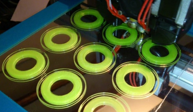 可重复使用且无毒的PROGLU3D胶粘剂解决3D打印问题 可重复使用且无毒的PROGLU3D胶粘剂解决3D打印问题