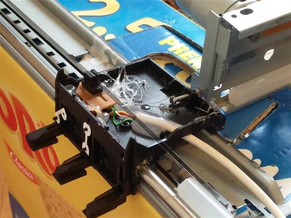 18岁的意大利学生花10欧元把旧喷墨打印机改造成3D打印机