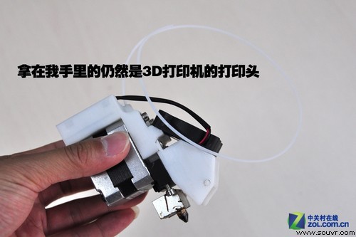 万能制造机 个人微型3D打印机抵达ZOL