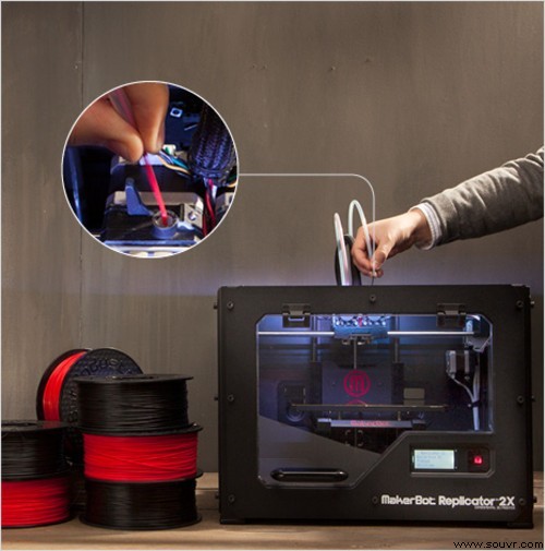 双色ABS+双喷头 MakerBot R2X全球首测 