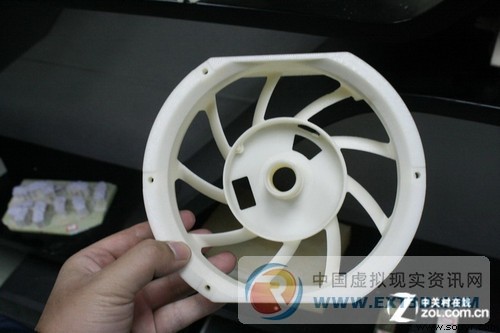 吃螃蟹的人 走访京城第一家3D照相馆 