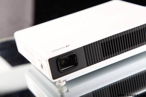大众影院3D观影隐患多  家庭3D影院成主流 