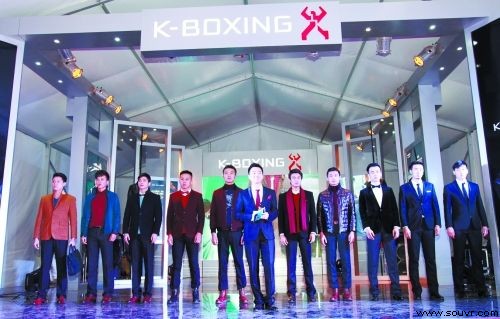 劲霸男装模特展示