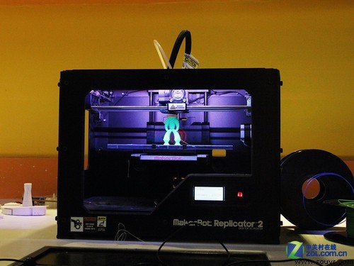 凡达3D打印店拥有一台MakerBot旗下的设备
