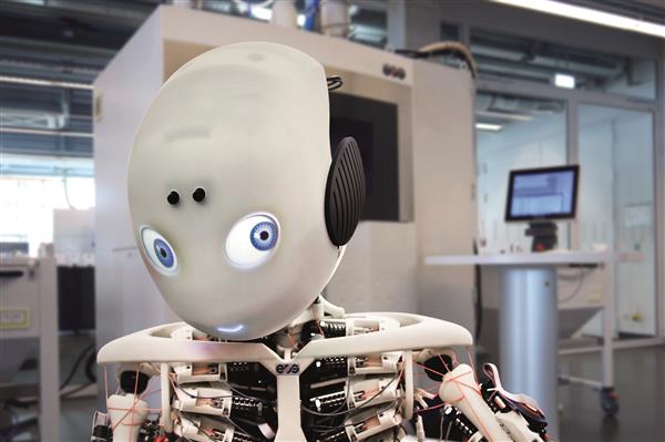研究人员借3D打印技术创建机器人Roboy Junior