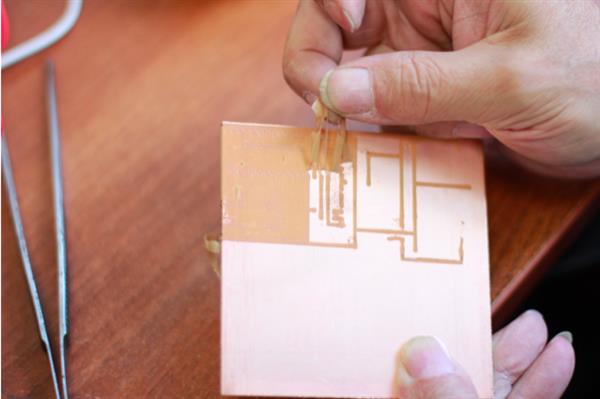 教程：使用家用3D打印机自制电路板原型