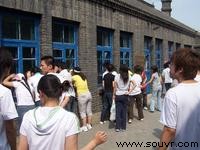 学生组织参观中共满洲省委旧址纪念馆