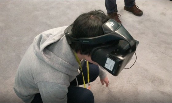 英特尔新型混合现实VR眼镜Project Alloy实机体验