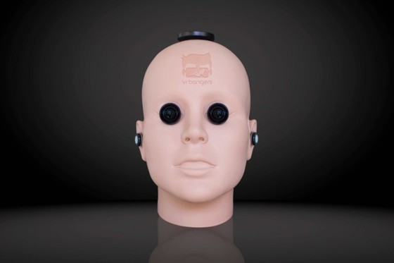 模拟真实第一人称 新型人头模型VR摄影组件亮相