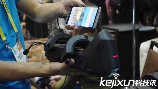 日本Gerevo展示VR鞋子 地形不同震动效果也不同