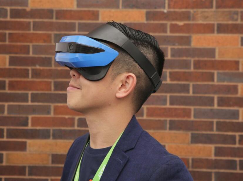 微软联手宏碁:首个Win10专用VR设备原型机曝光