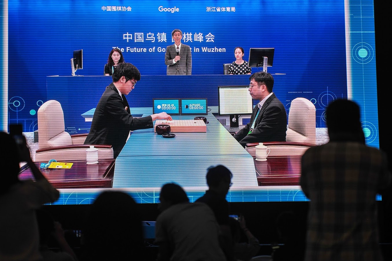 柯洁首战告负，新版Alphago棋风更稳健
